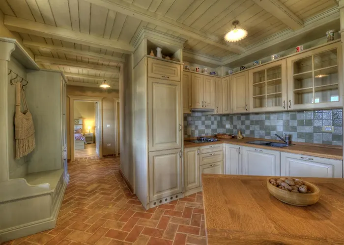 Villa Parona With Private Pool