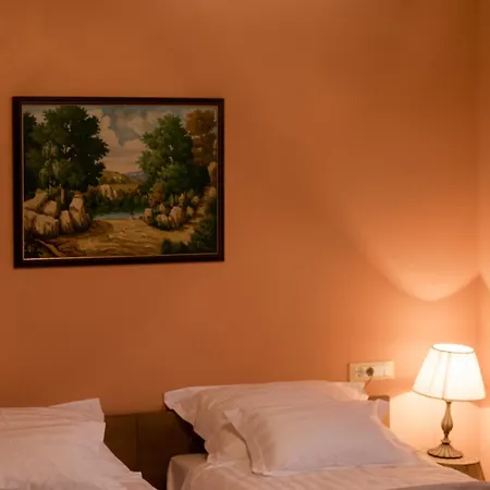 别墅 Parona With Private Pool