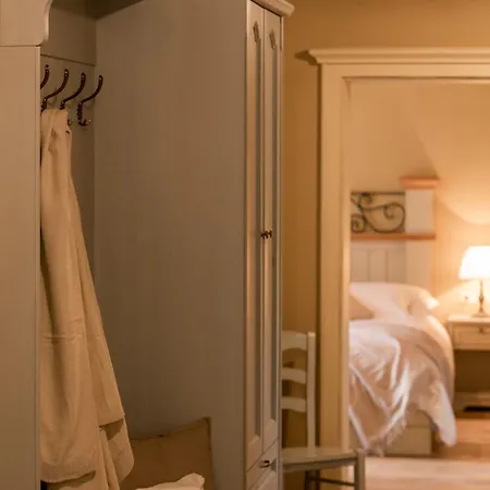 别墅 Parona With Private Pool Vilanija