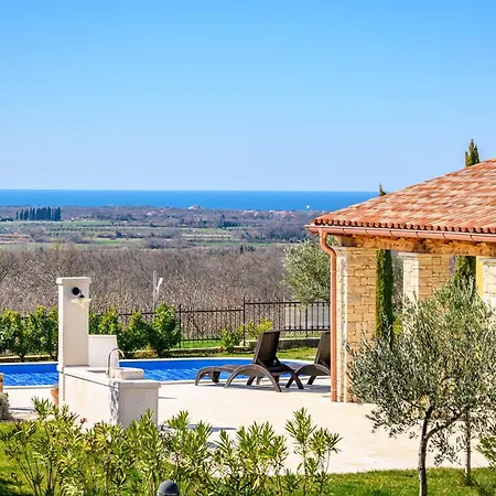 Parona With Private Pool