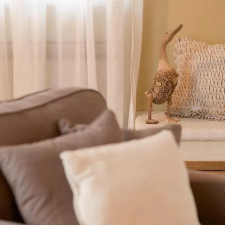 Parona With Private Pool 别墅