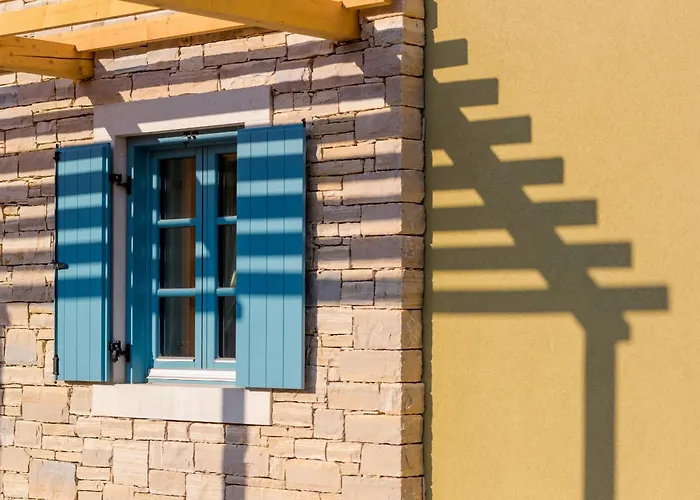 Βίλα Parona With Private Pool *